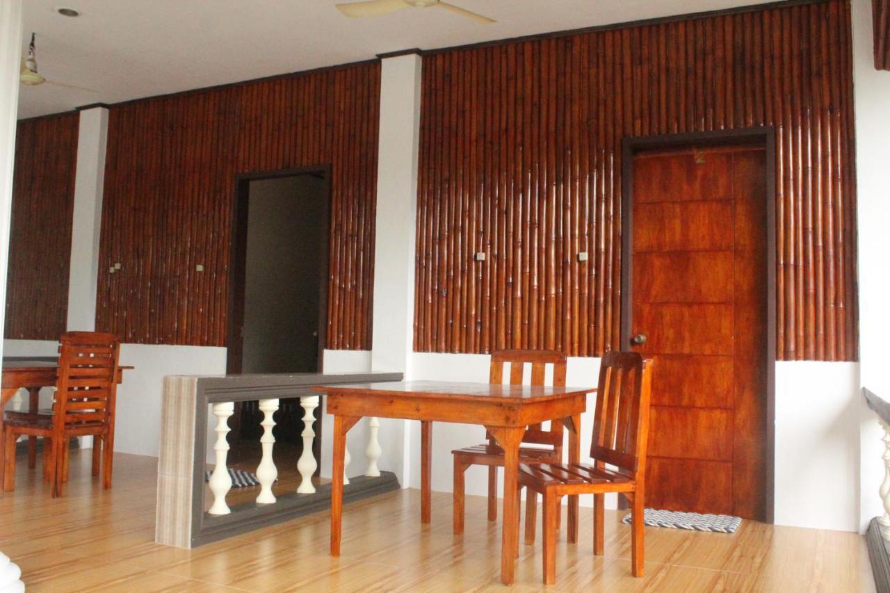 Maya Guest House - Sipaway Island San Carlos  Esterno foto