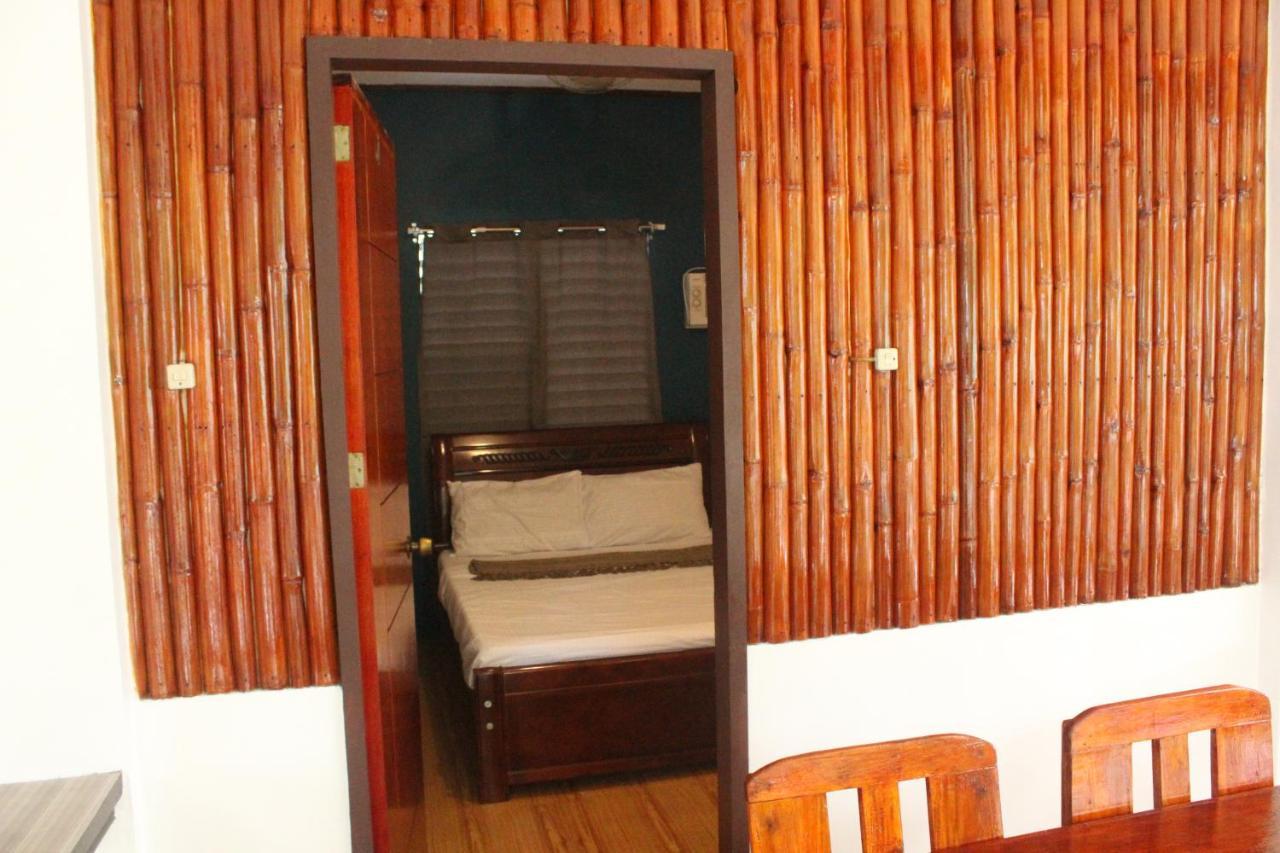 Maya Guest House - Sipaway Island San Carlos  Esterno foto