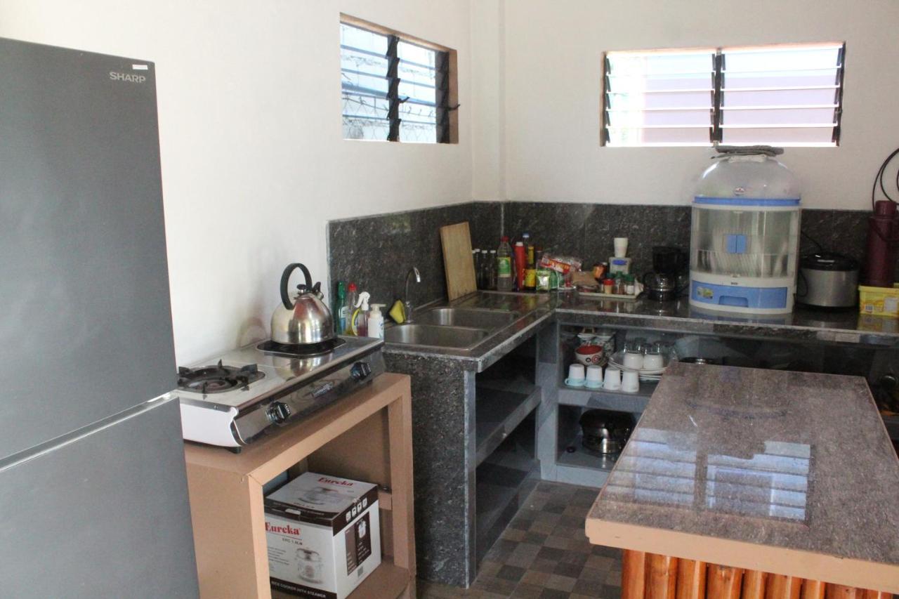 Maya Guest House - Sipaway Island San Carlos  Esterno foto